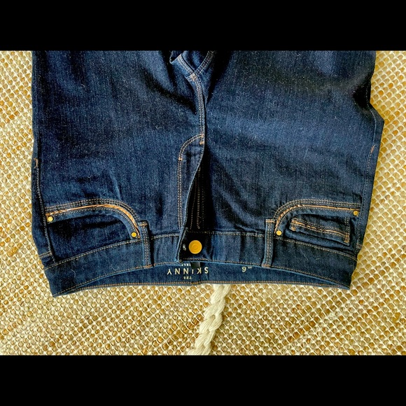 WHBM mid rise the skinny ankle size 6 - Picture 2 of 4